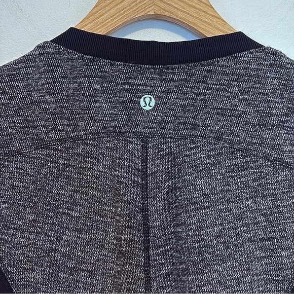 Lululemon Base Runner Long Sleeve Mini Check Pique Black , sz 4 - Picture 6 of 10